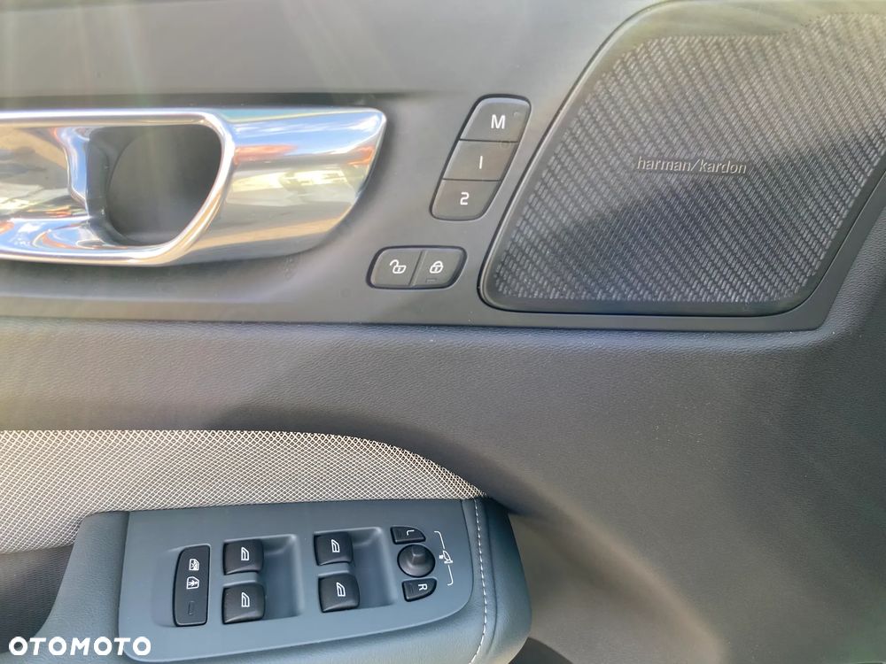 Volvo XC 60 T8 AWD Geartronic Polestar Engineered - 14