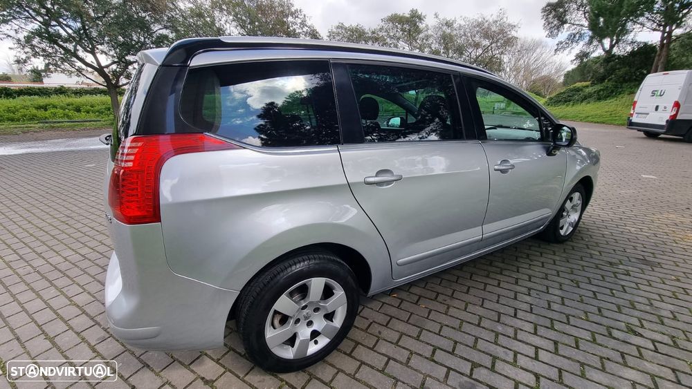 Peugeot 5008 1.6 HDi 7L Allure J17 - 4