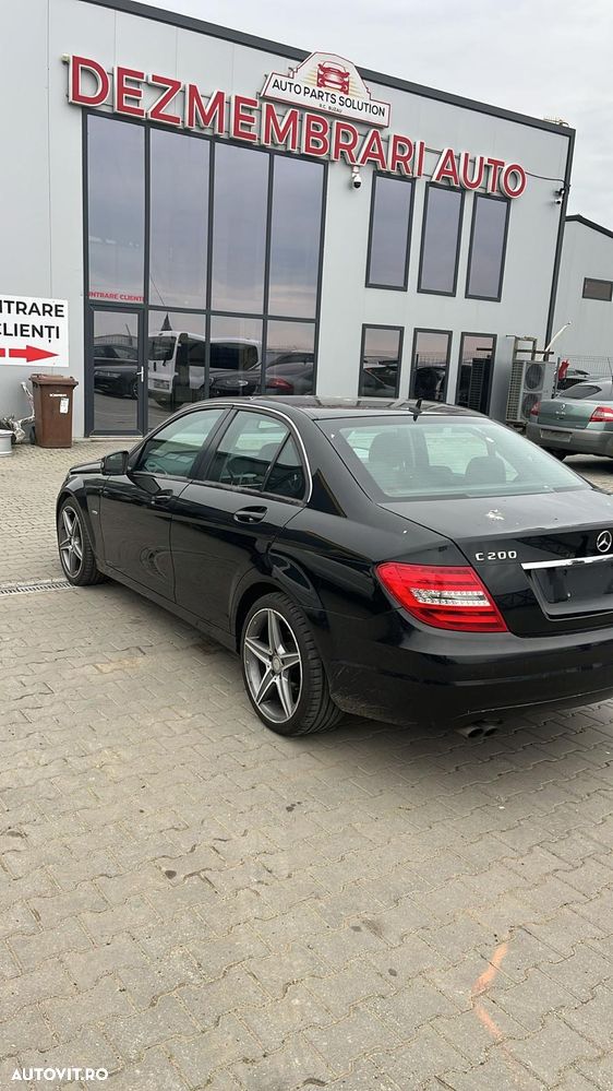 Dezmembram Mercedes-Benz C class 2.2 cdi din 2011 - 4