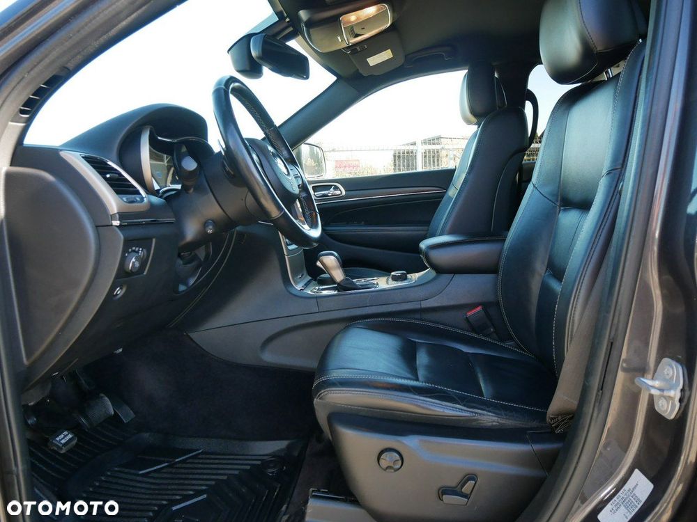 Jeep Grand Cherokee - 18