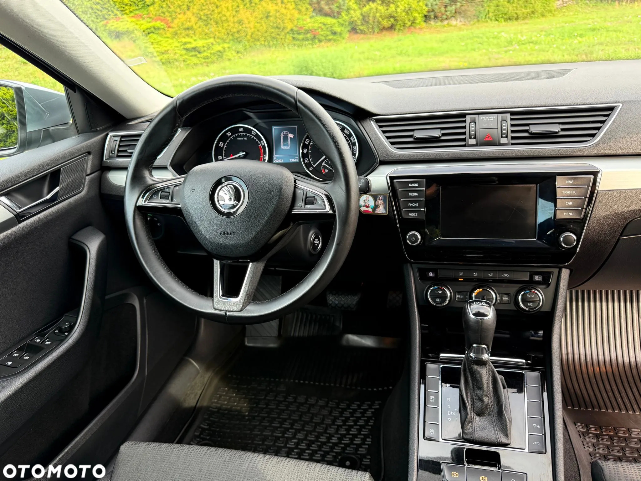 Skoda Superb 2.0 TSI Ambition DSG - 6