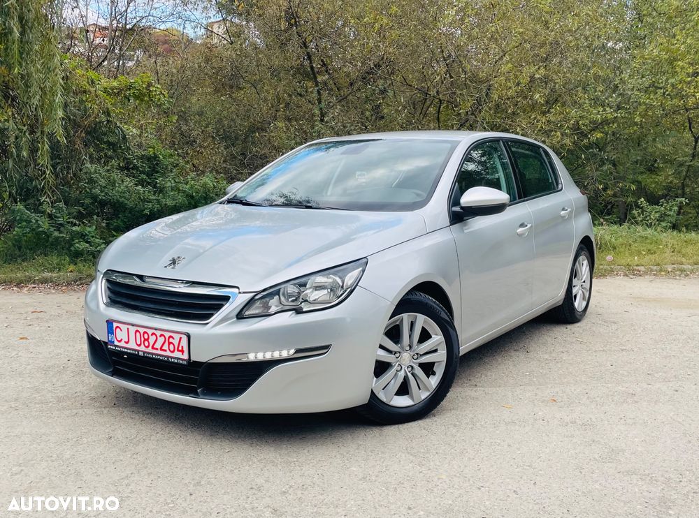 Peugeot 308 1.6 e-HDI FAP STT Allure - 21