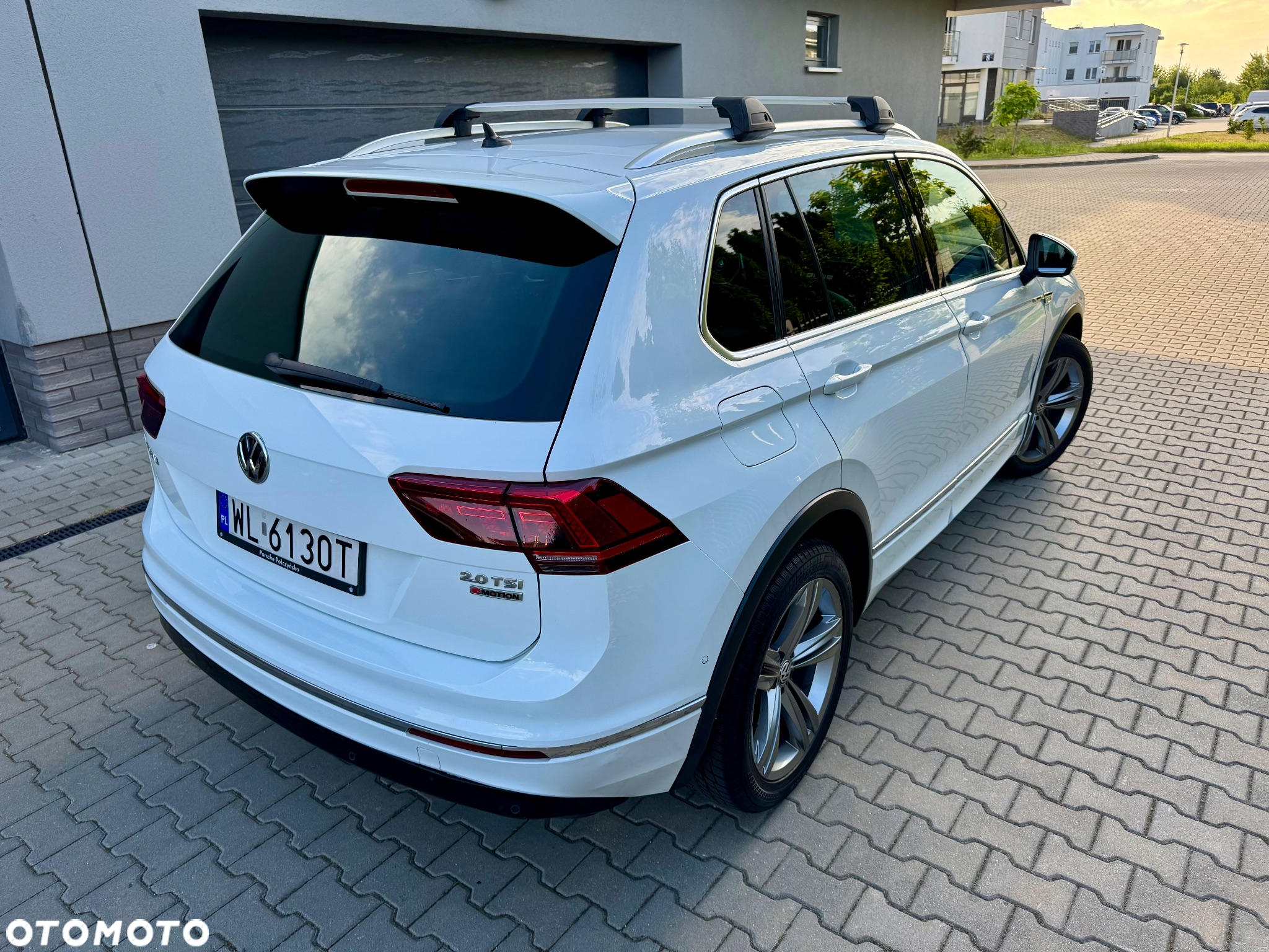 Volkswagen Tiguan 2.0 TSI 4Mot Perfectline R-Style DSG - 35