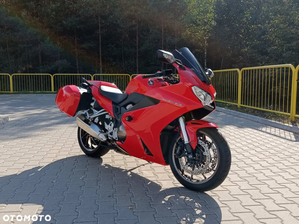 Honda VFR - 1