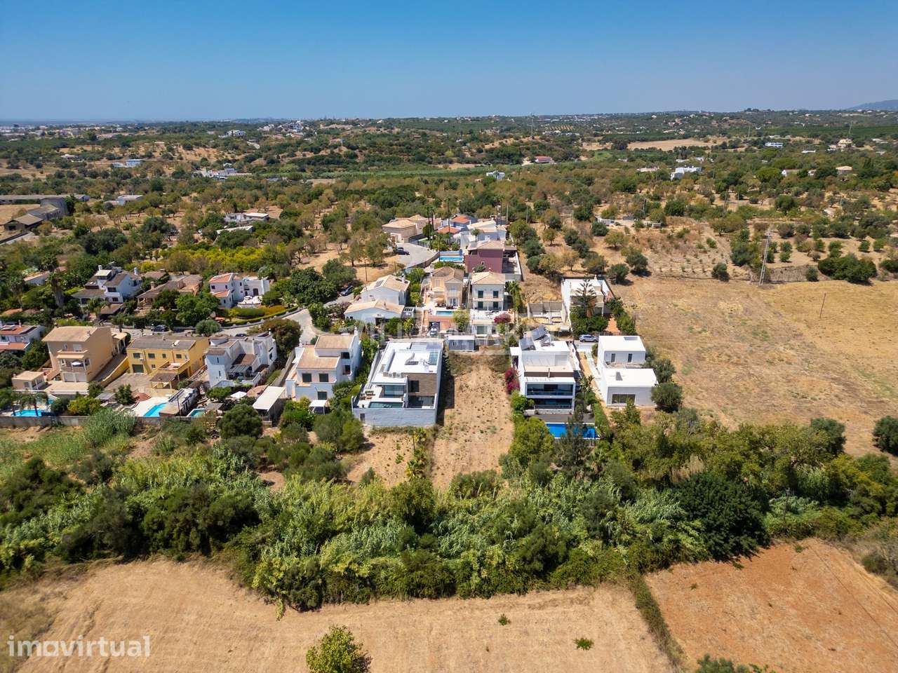 Lote de terreno com 494 m2 para construção de uma moradia V3 Geminada - Grande imagem: 5/28