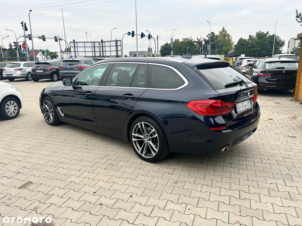 BMW Seria 5 520d - 12