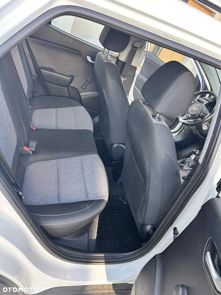 Kia Stonic 1.2 M - 4