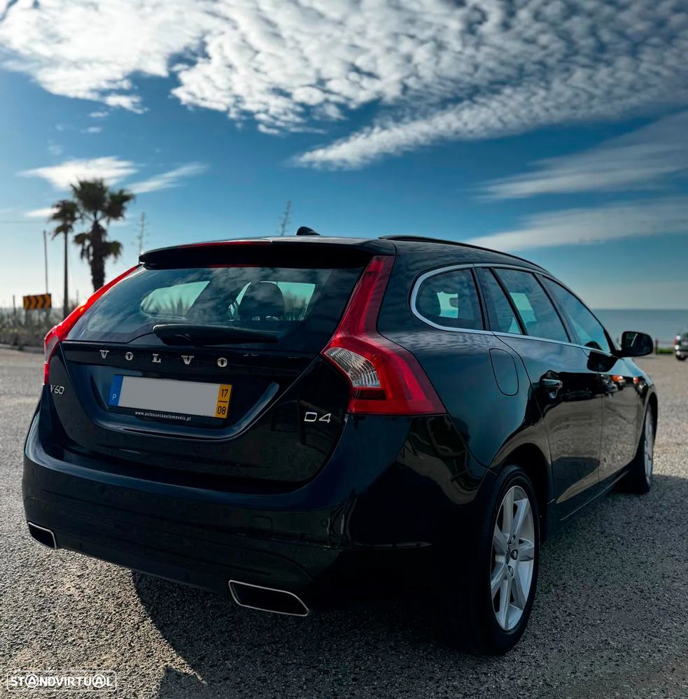 Volvo V60 2.0 D4 Momentum - 2