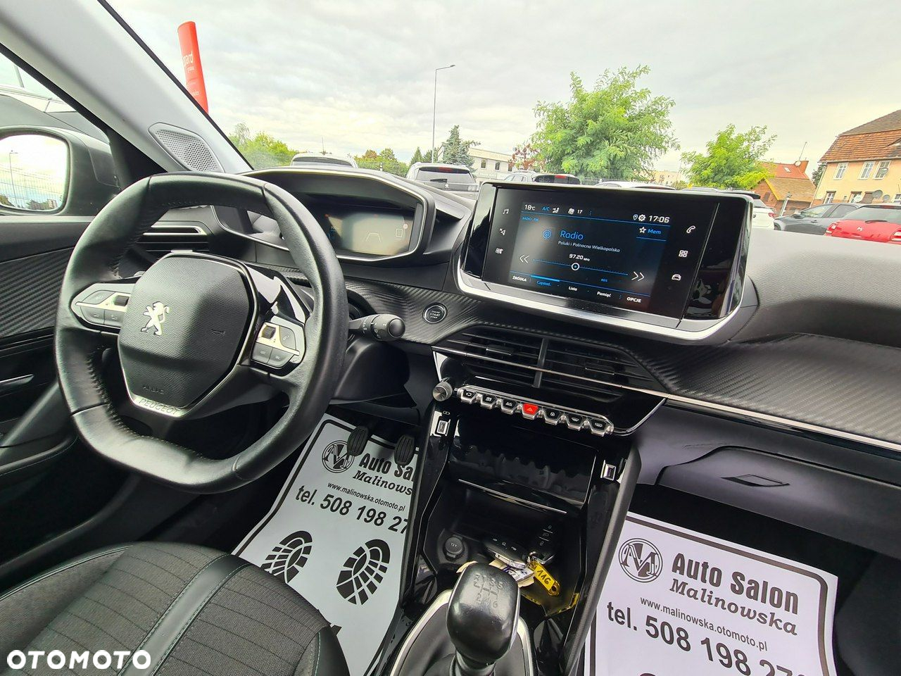 Peugeot 2008 1.2 PureTech Allure S&S - 31