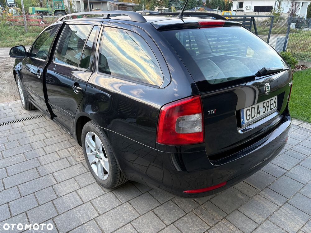 Skoda Octavia 2.0 TDI DPF Elegance - 9