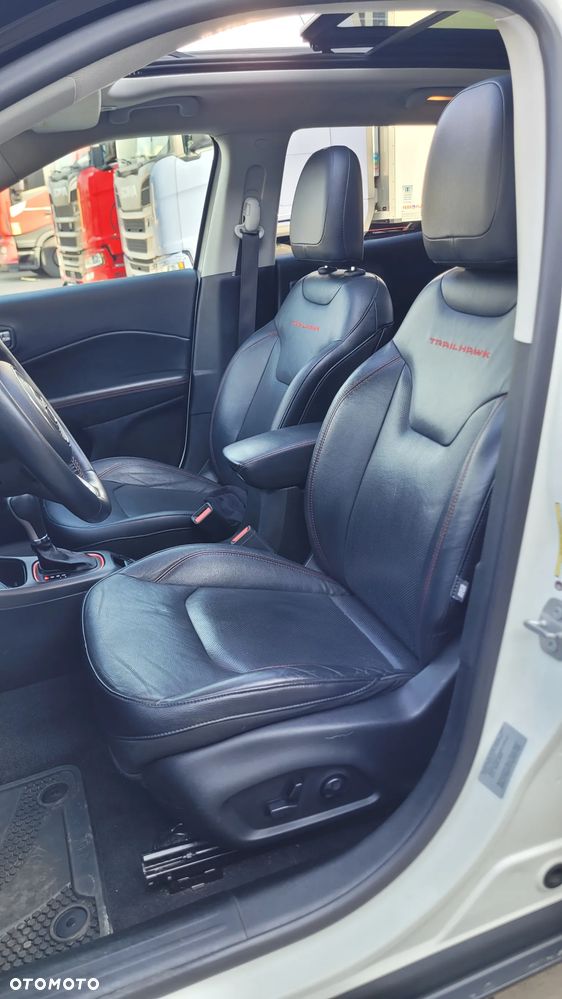 Jeep Compass - 14