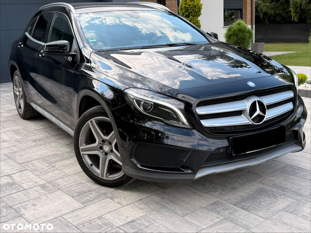 Mercedes-Benz GLA 200 7G-DCT AMG Line - 2