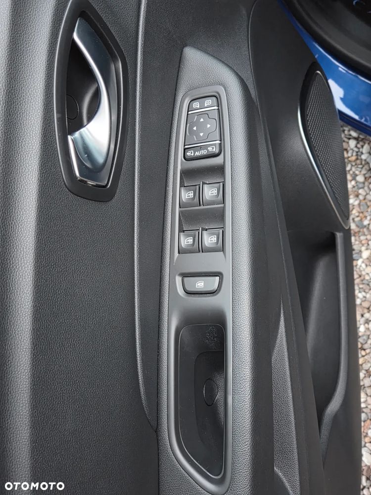 Renault Captur - 21