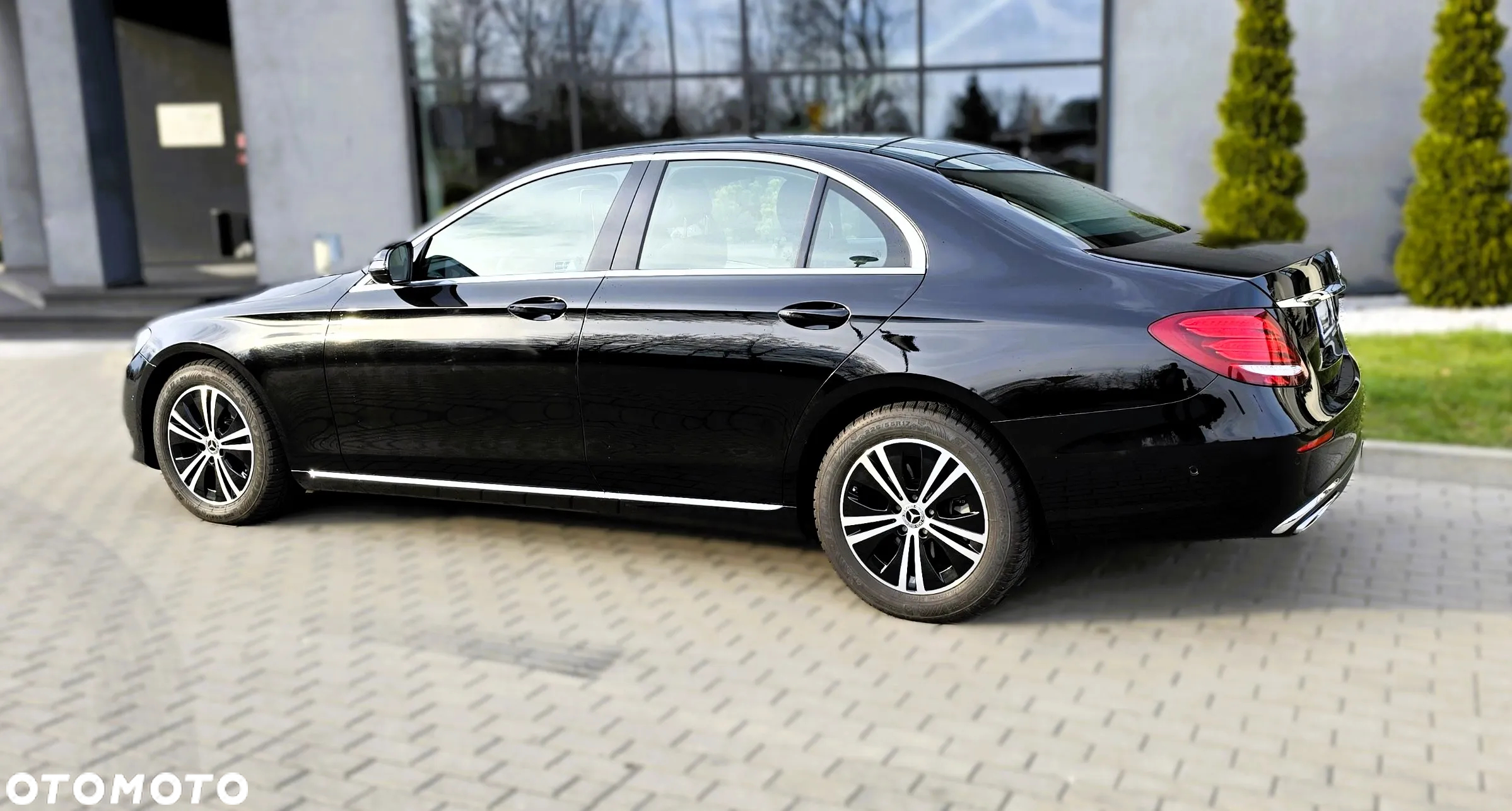 Mercedes-Benz Klasa E 200 d 9G-TRONIC - 13