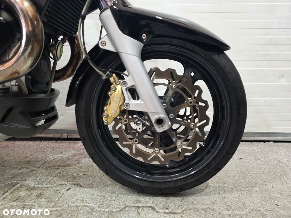 Moto Guzzi 1200 - 18