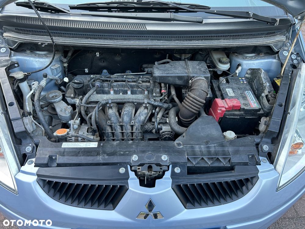 Mitsubishi Colt - 40