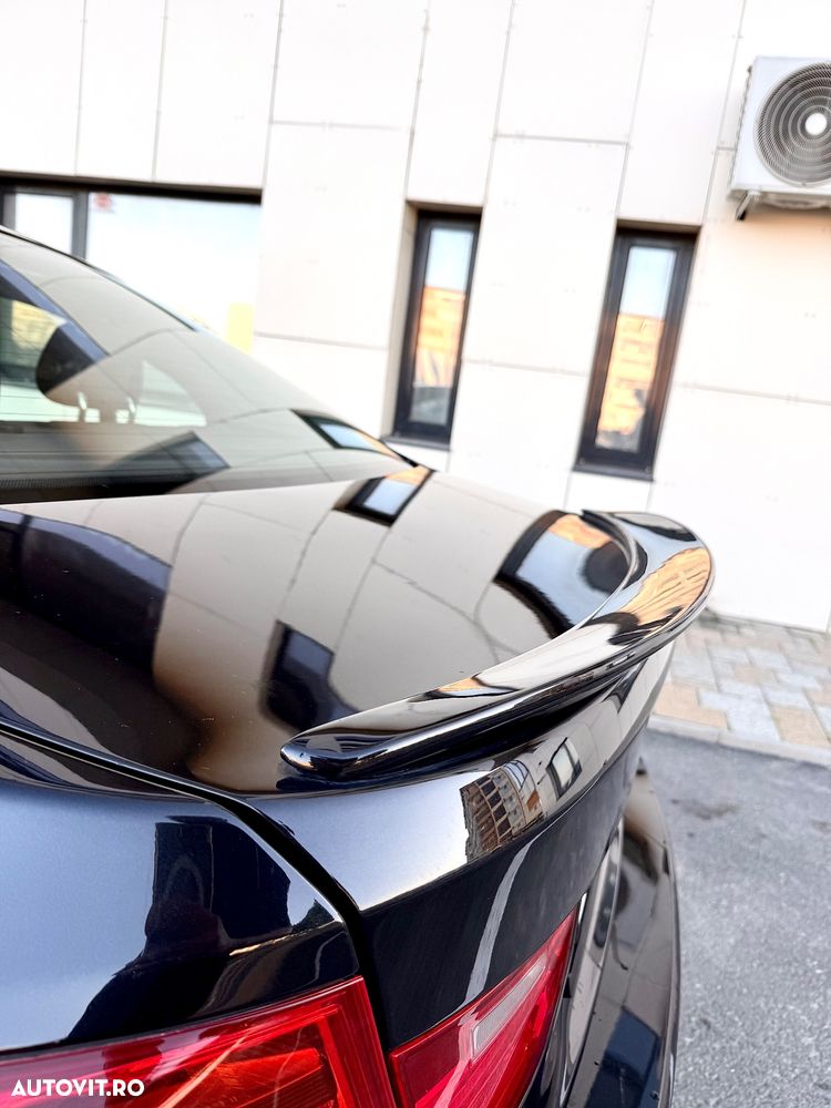BMW Seria 3 - 16