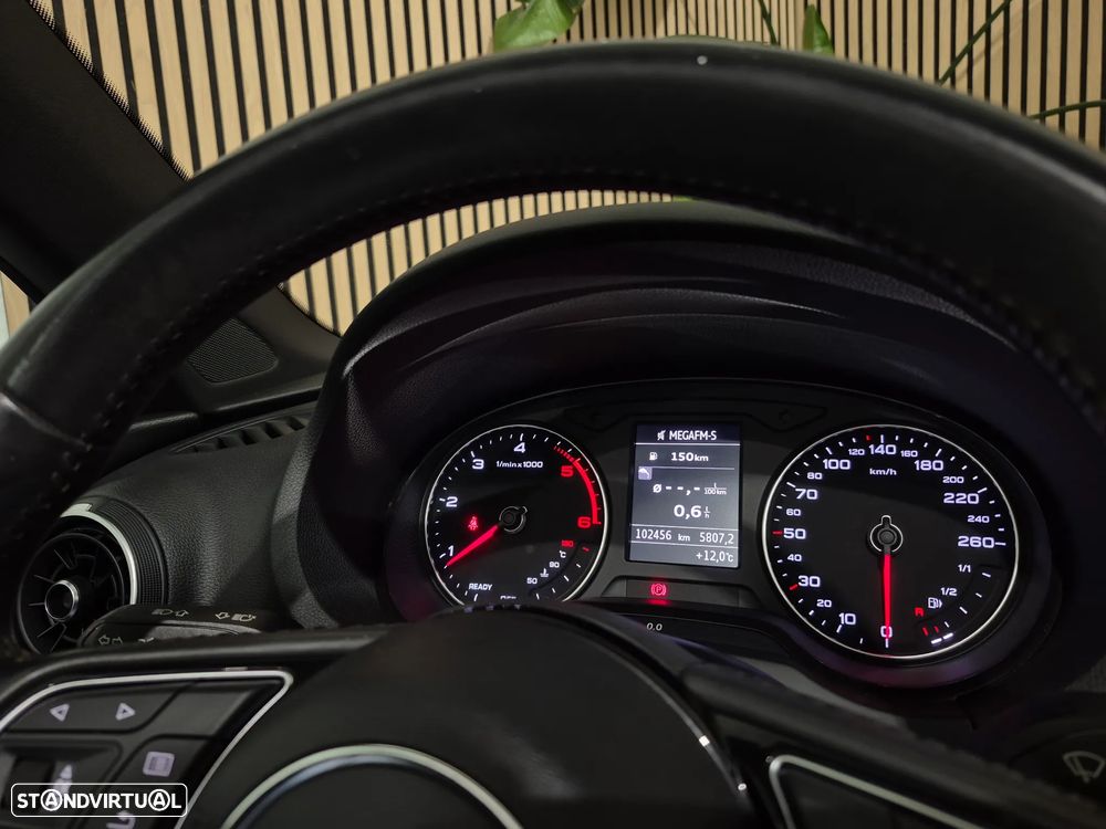 Audi A3 Cabrio 1.6 TDi Sport - 39