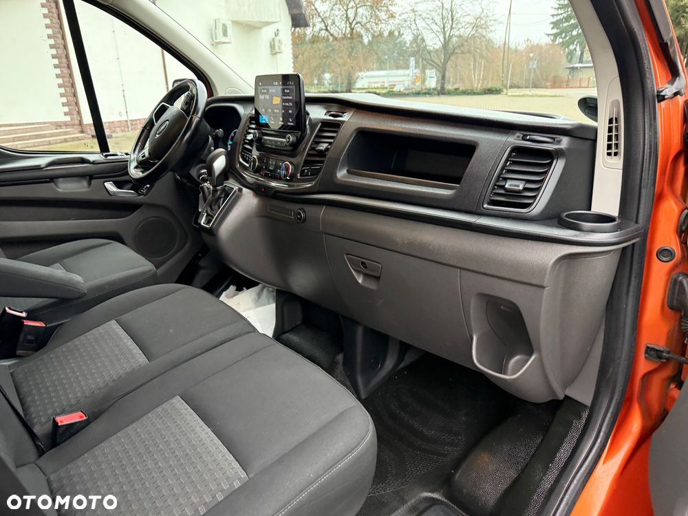 Ford TRANSIT CUSTOM - 25
