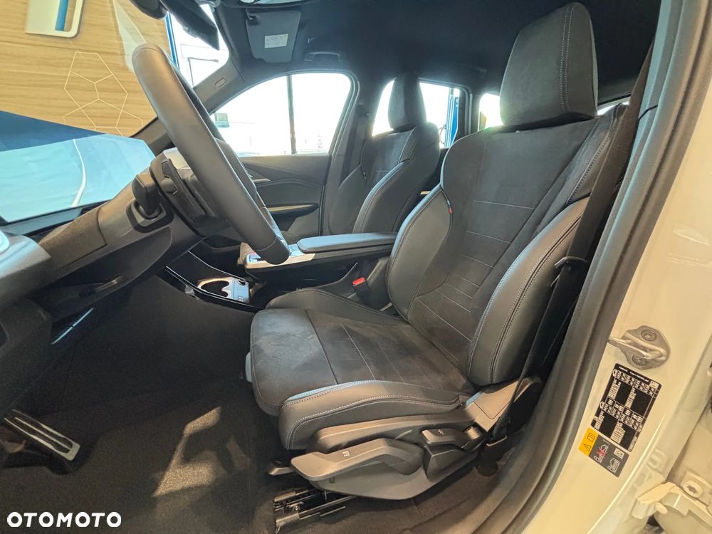 BMW iX1 eDrive20 66.5kWh M Sport Edition - 9