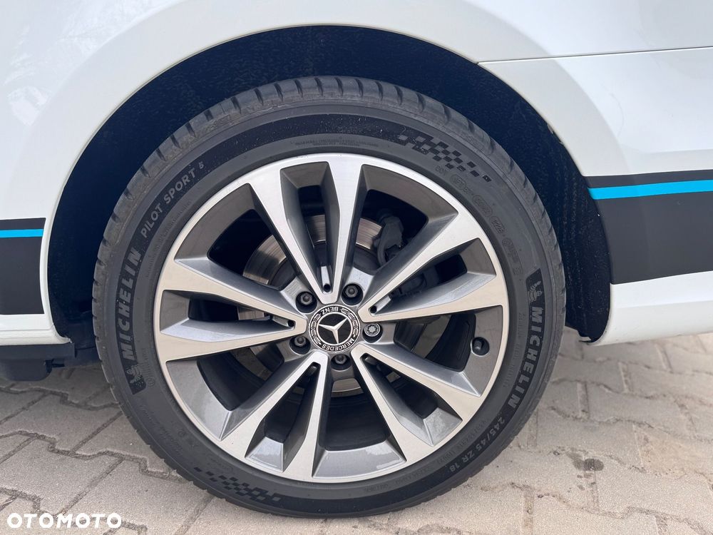 Mercedes-Benz Klasa V 300 d lang 4Matic 9G-TRONIC Avantgarde Edition 2020 - 13
