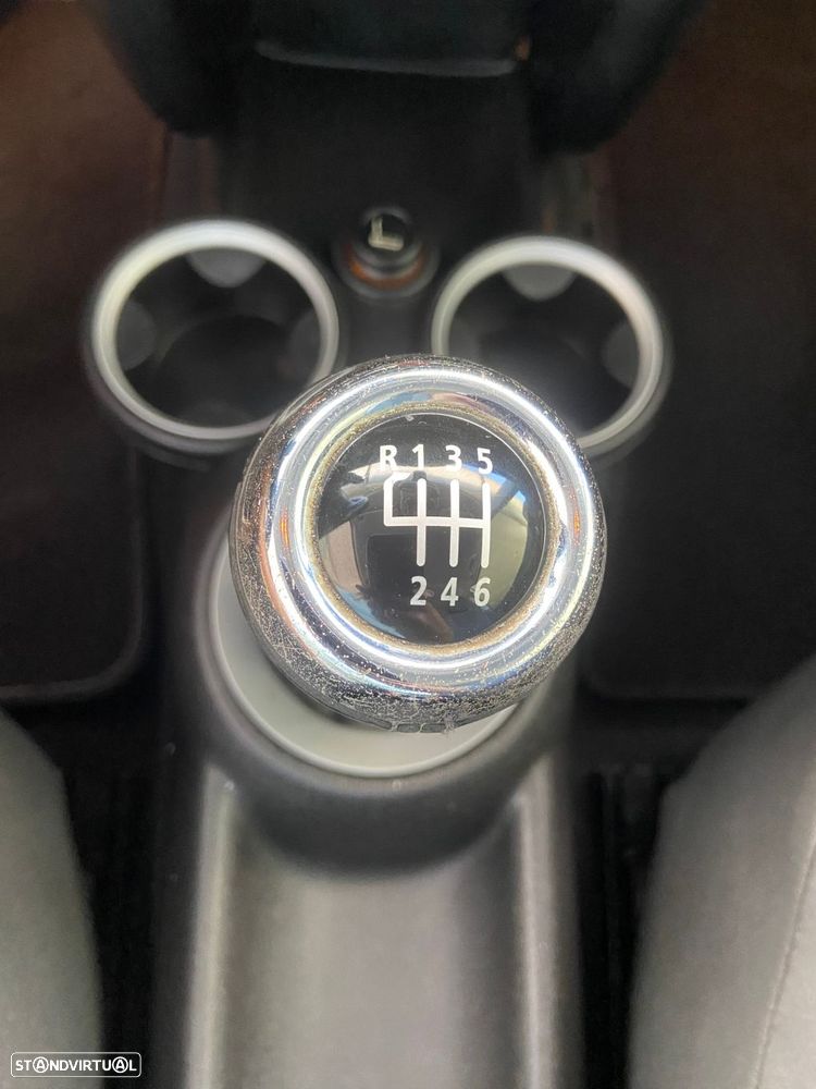 MINI 3 Portas Cooper D - 15