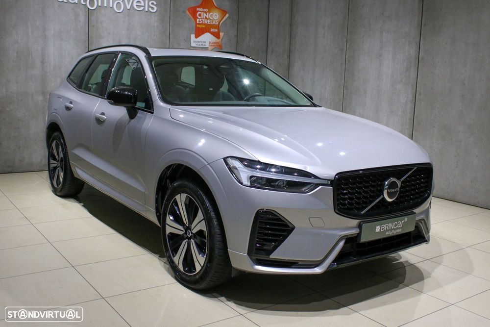 Volvo XC 60 2.0 T6 PHEV Plus Dark AWD — fotografia 39