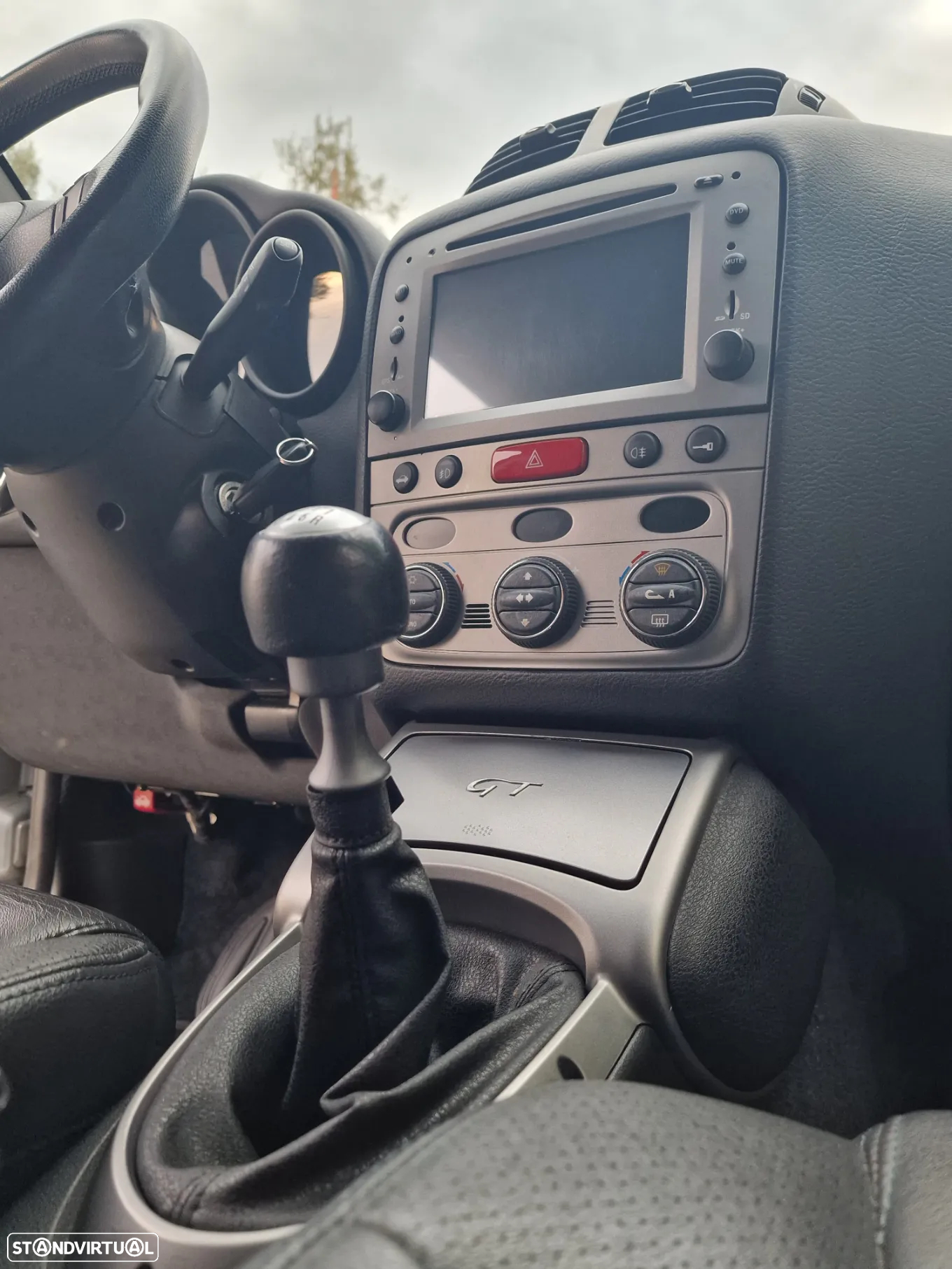 Alfa Romeo GT 1.9 JTD M-JET - 29