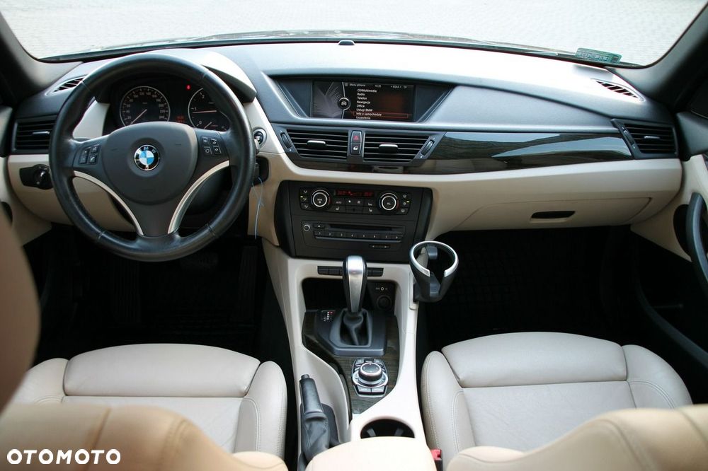 BMW X1 xDrive20d - 14