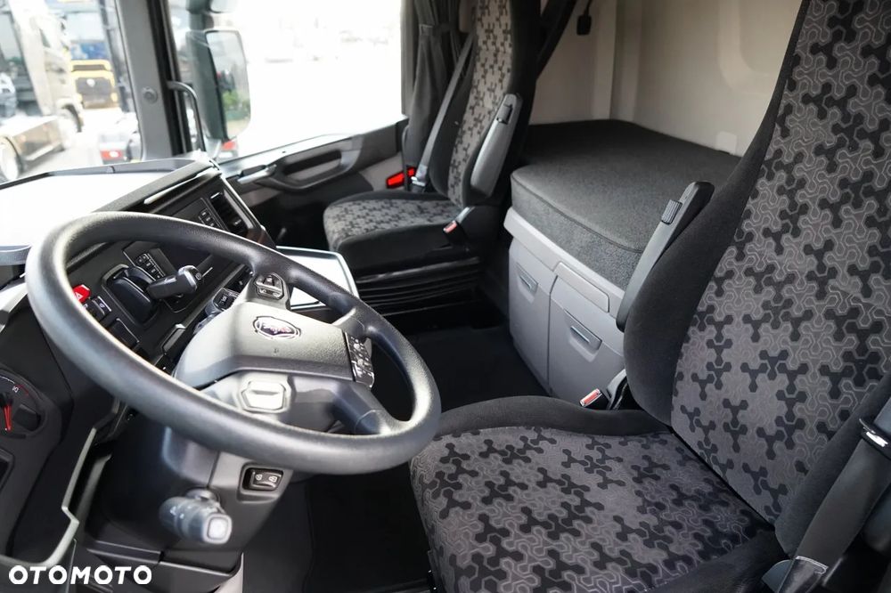 Scania S 500 / RETARDER / LOW DECK / MEGA / BAKI 1 400 L / KLIMA POSTOJOWA / PO ZŁOTYM KONTRAKCIE SERWISOWYM / - 25
