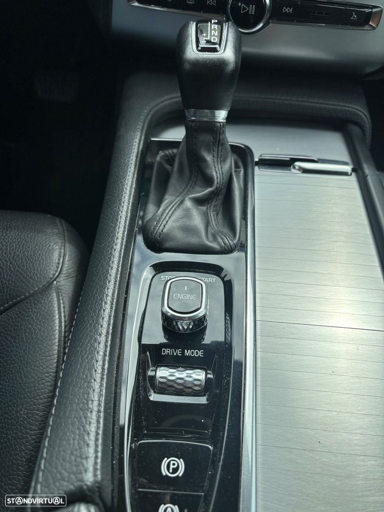 Volvo XC 90 2.0 D4 Momentum - 17