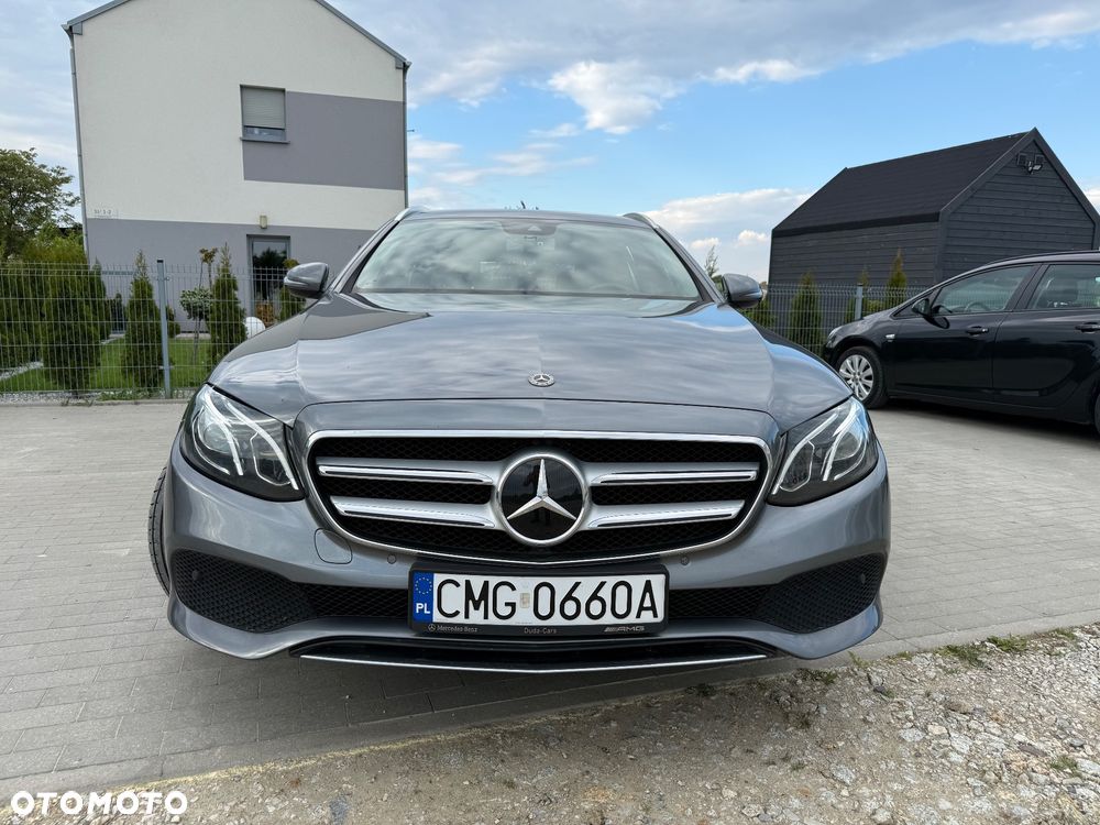 Mercedes-Benz Klasa E 220 d Business Edition 9G-TRONIC - 2