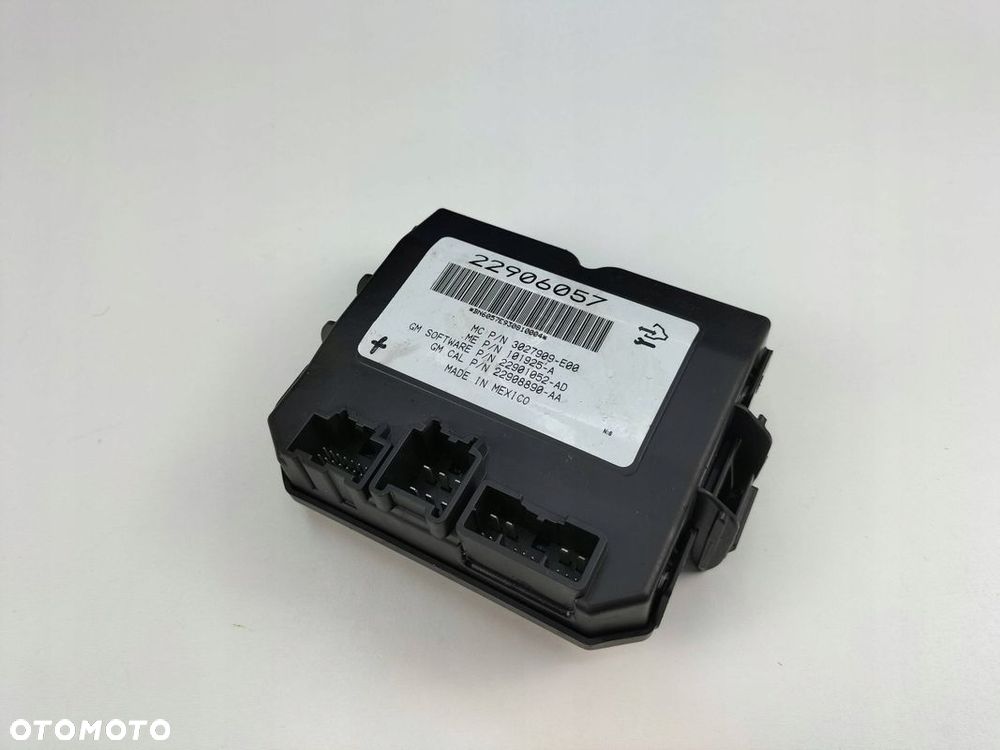 MODUŁ KLAPY BAGAŻNIKA OPEL INSIGNIA A 22906057 - 1