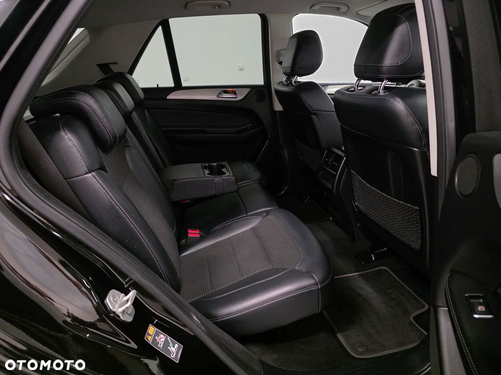 Mercedes-Benz GLE 250 d 4Matic 9G-TRONIC AMG Line - 15