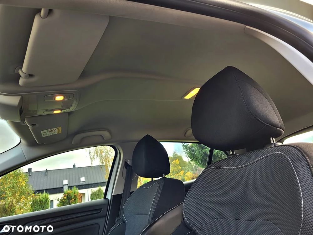 Renault Megane TCe 115 GPF LIFE - 25