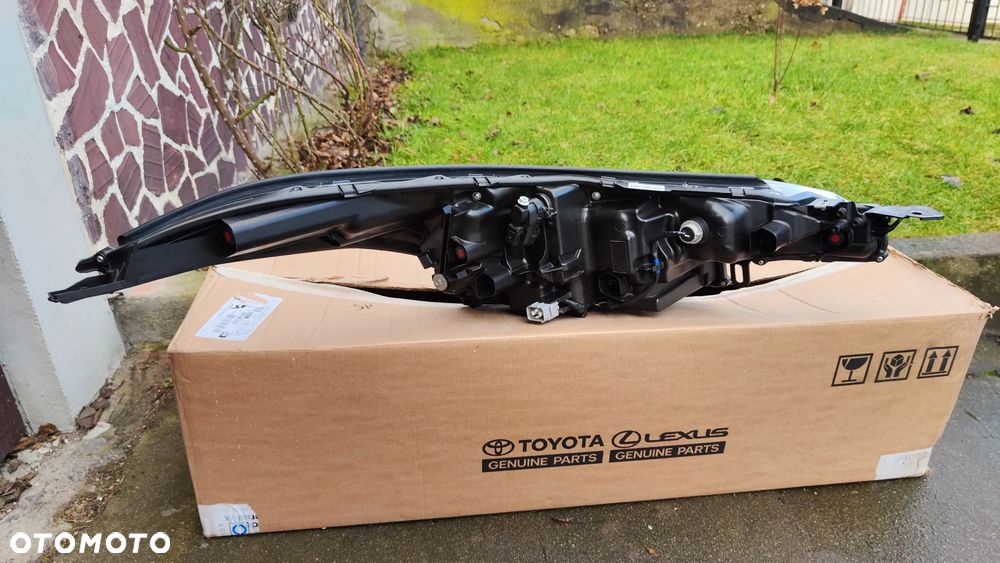 Toyota C-HR Lift 19- Lampa Przód Lewa Full LED Eco LED - 7