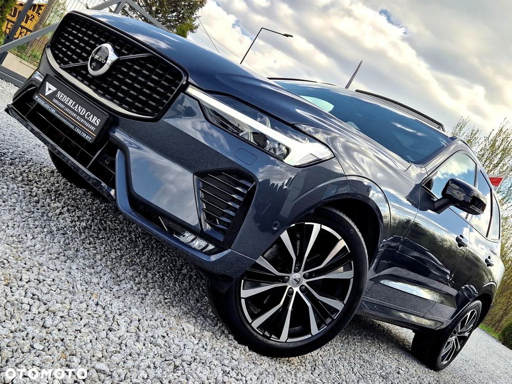 Volvo XC 60 B4 B Plus Dark - 3