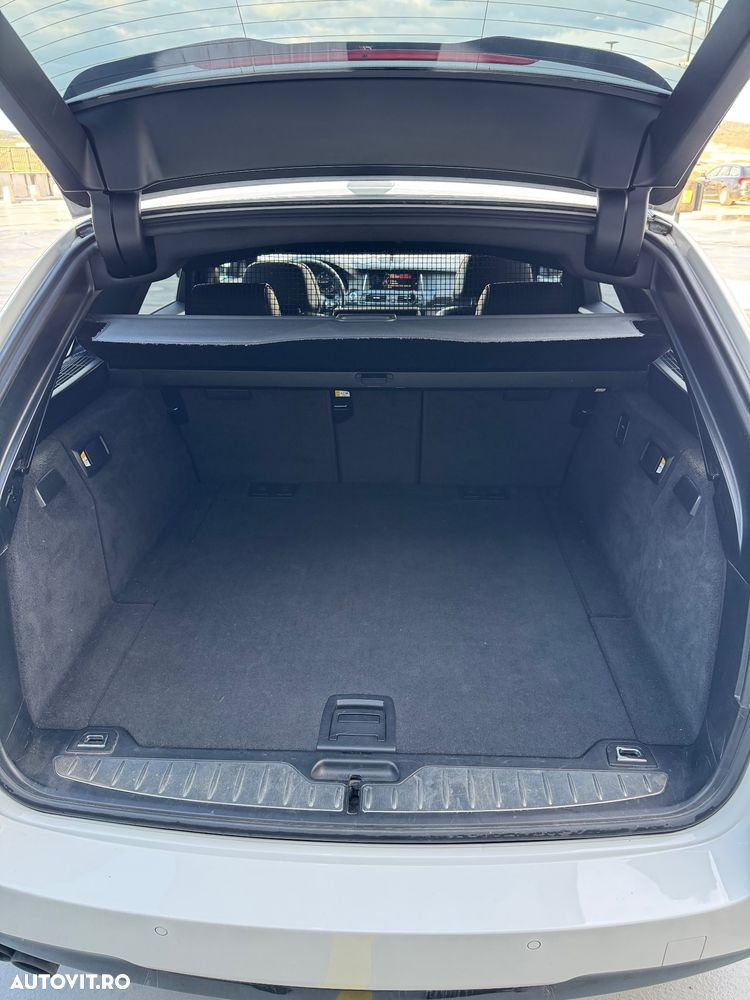BMW Seria 5 520d AT - 17