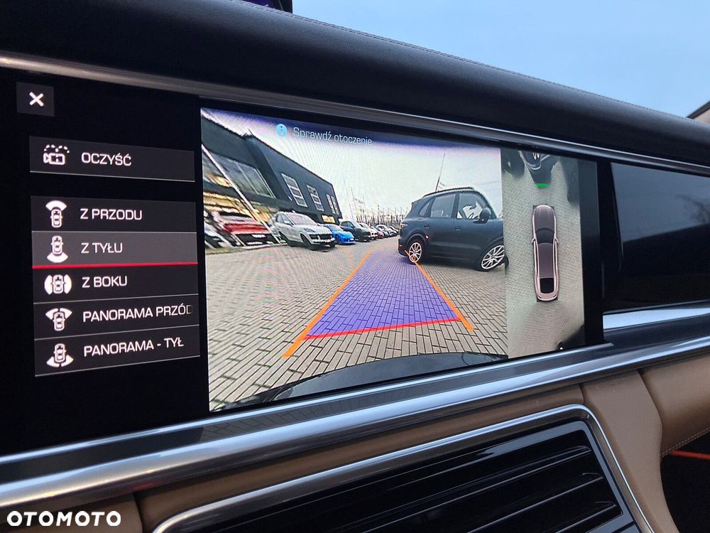 Porsche Panamera - 36