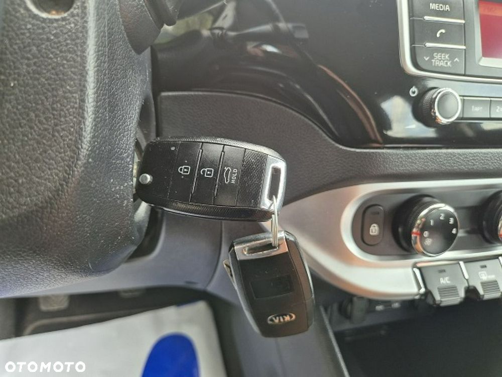Kia Rio - 27