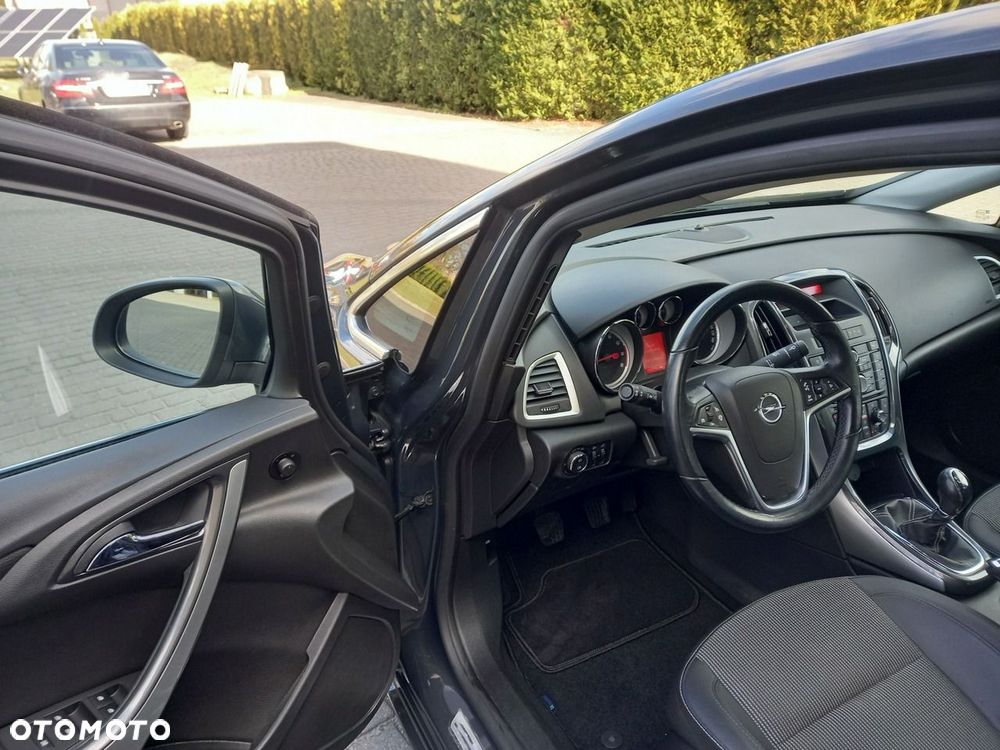 Opel Astra 1.4 Innovation - 28