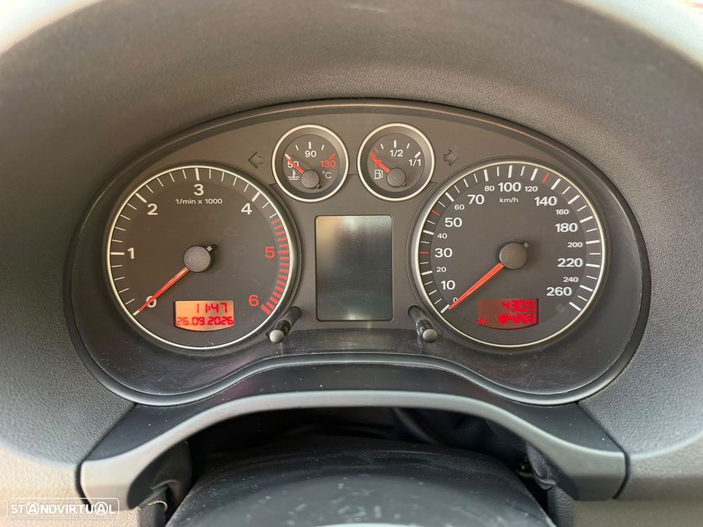 Audi A3 Sportback 2.0 TDi - 29