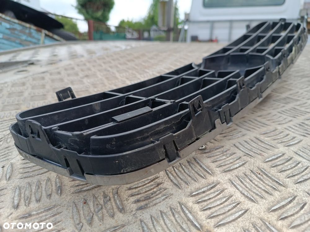 Fiat Croma 2 II FL Lift (2008-2011) Grill Atrapa 35447330 wlot kratka zderzaka chrom emblemat - 9