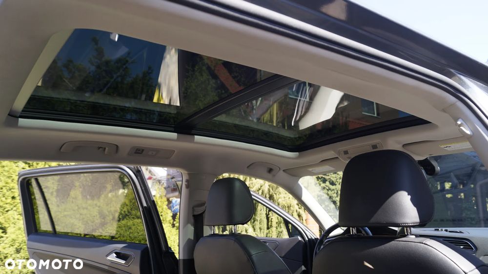 Volkswagen Tiguan Allspace - 34