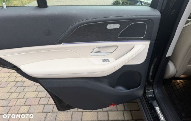 Mercedes-Benz GLE 300 d 4-Matic - 17