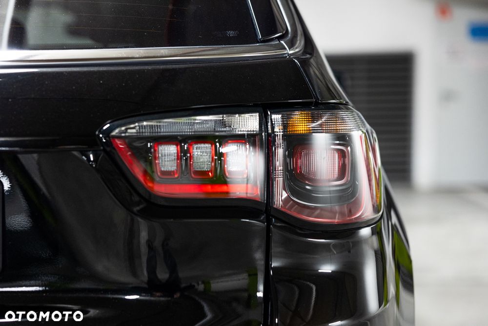 Jeep Compass - 10