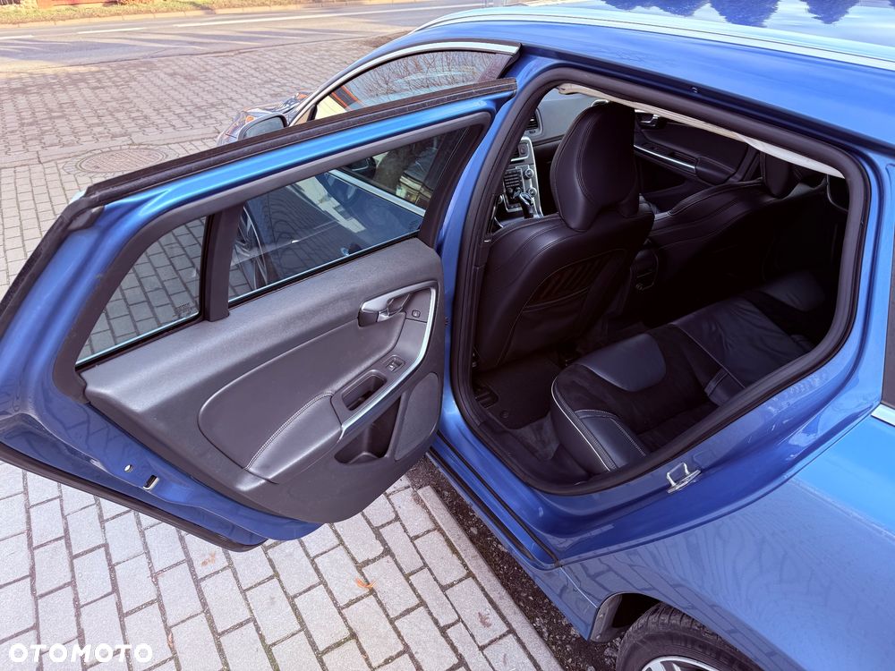 Volvo V60 T4 Geartronic RDesign - 26