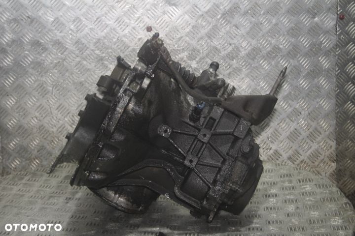 SKRZYNIA BIEGÓW CHEVROLET AVEO T200 1.4 - 4