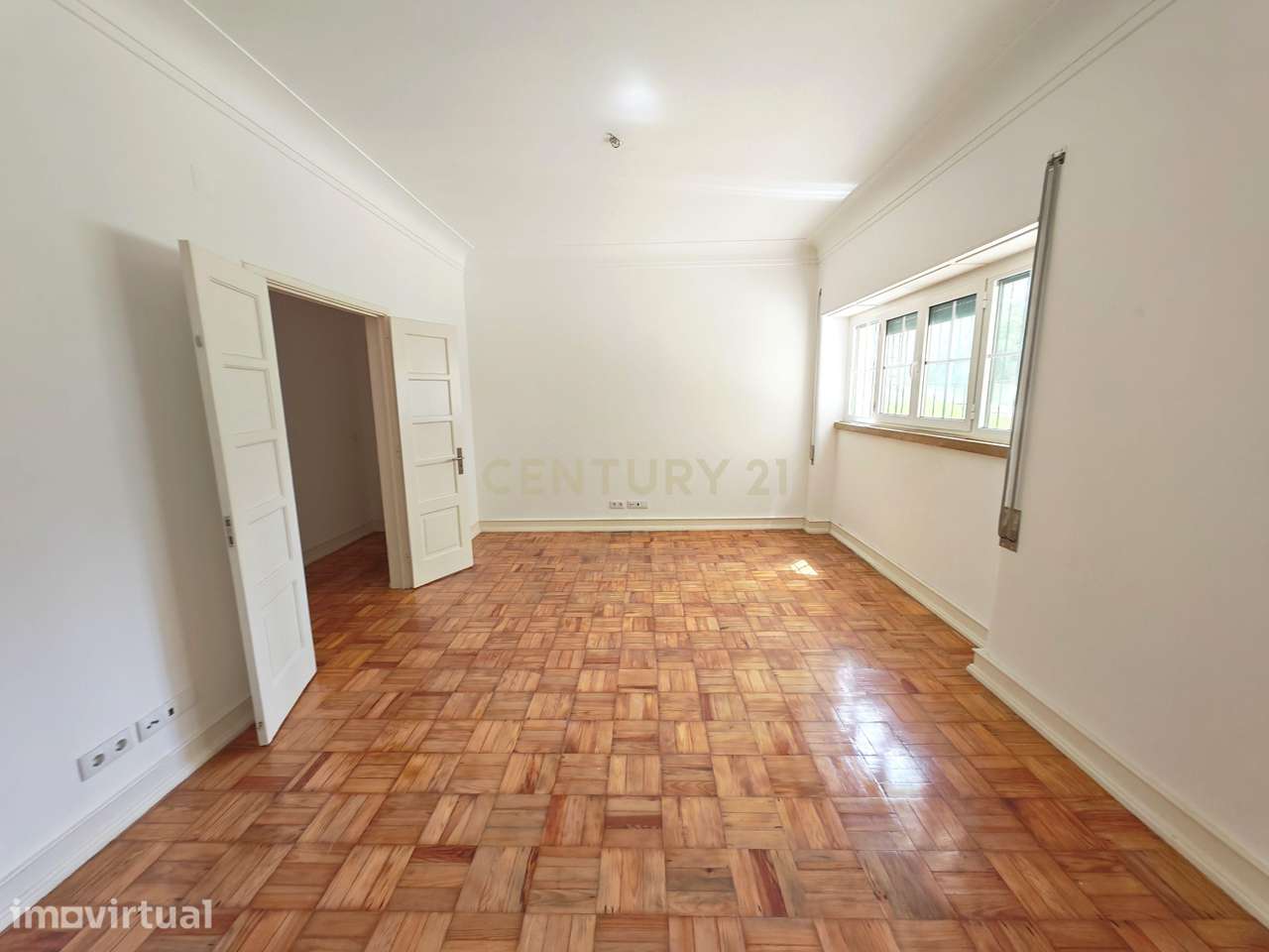 Imóvel T2 com excelente área (originalmente era um T3), remodelado rec - Grande imagem: 3/16