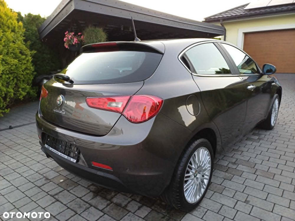 Alfa Romeo Giulietta - 6